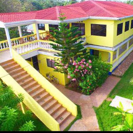 Sunshine Hotel Little Corn Island Exterior foto