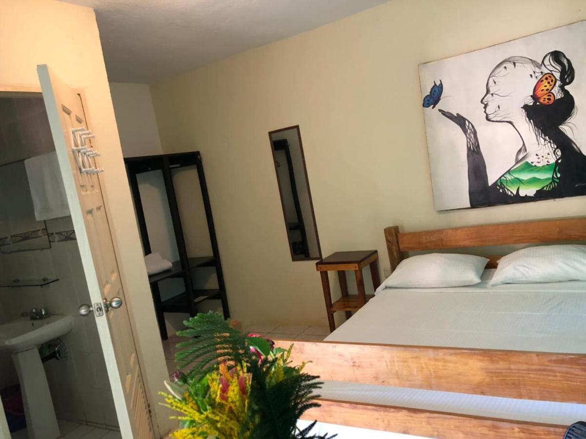 Sunshine Hotel Little Corn Island Exterior foto