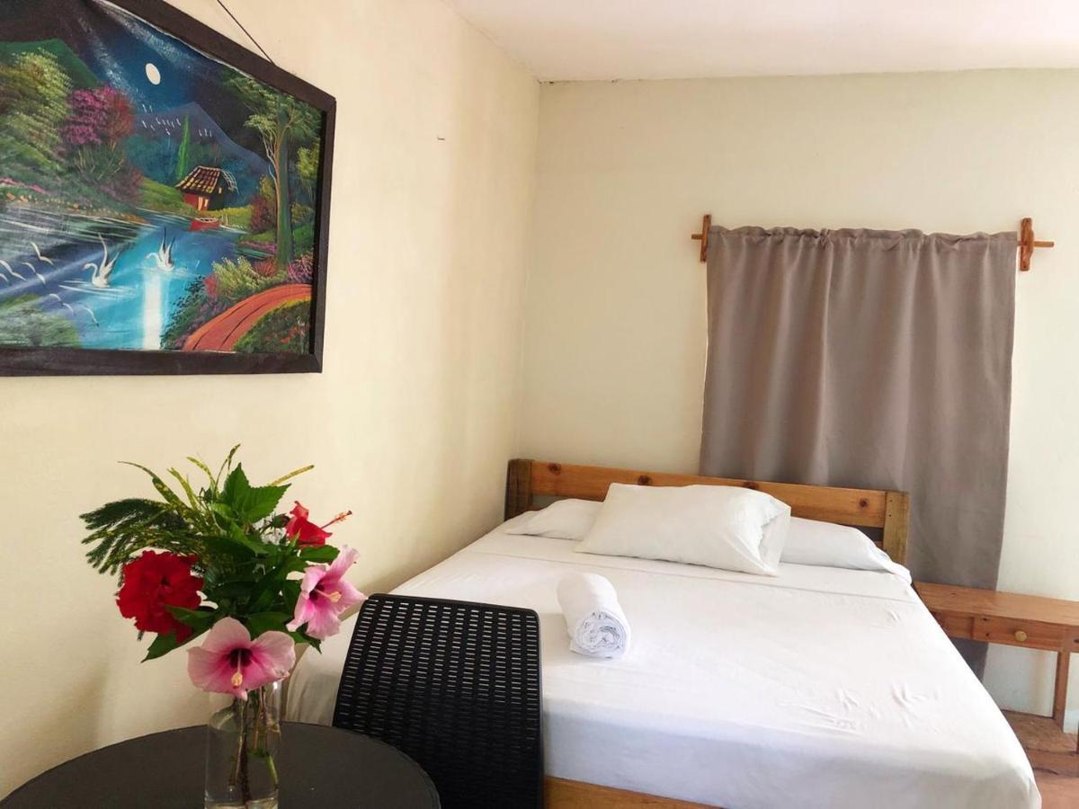 Sunshine Hotel Little Corn Island Exterior foto
