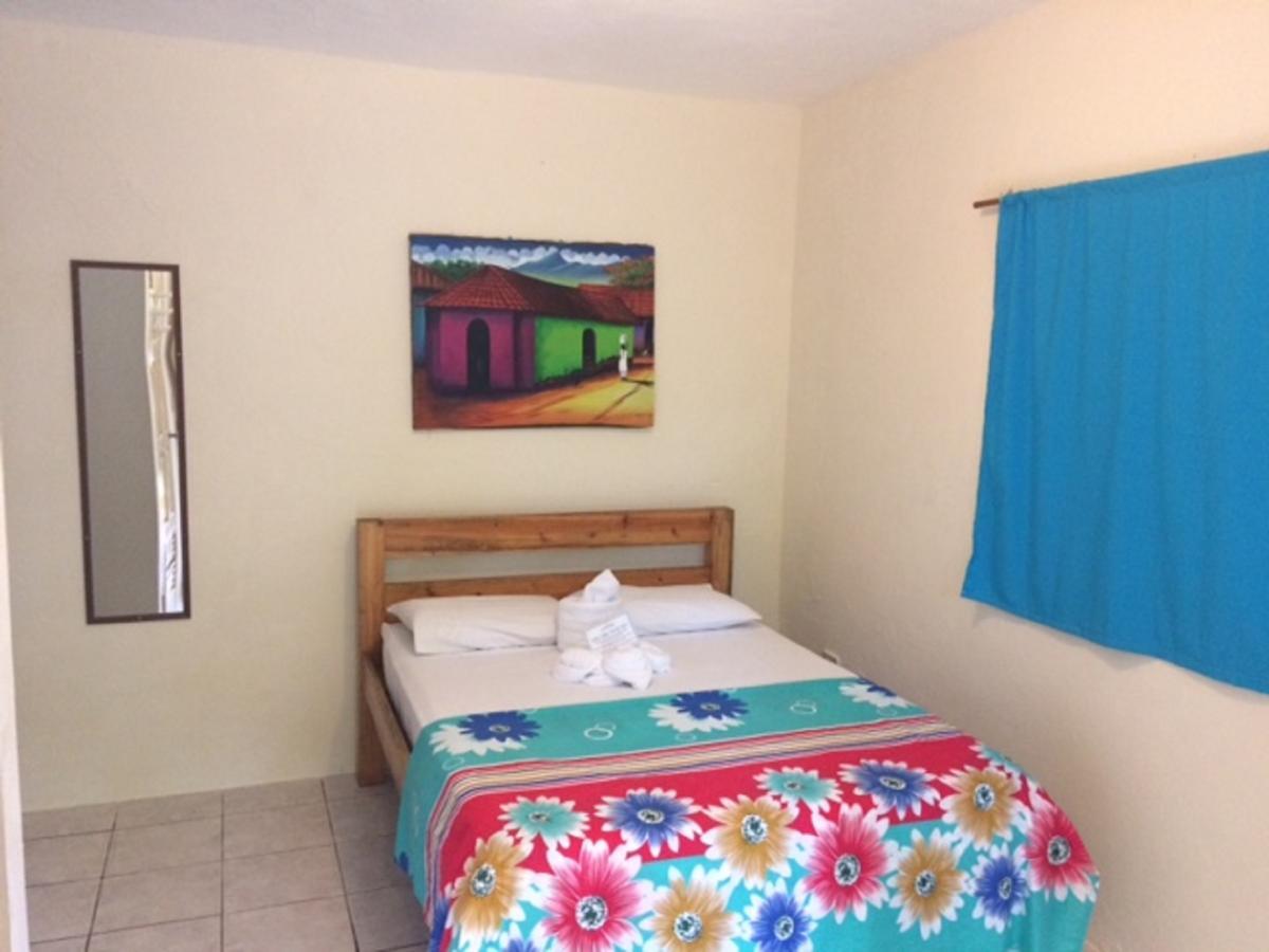 Sunshine Hotel Little Corn Island Exterior foto